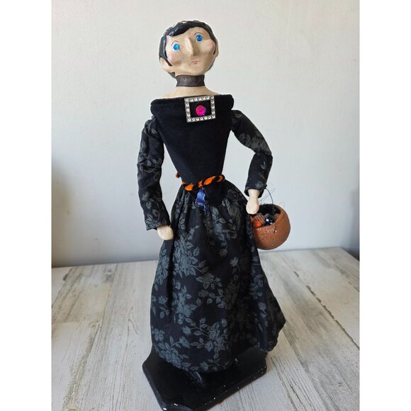Vintage esc trading Witch AS IS Halloween basket decor statue figurine shabby ch